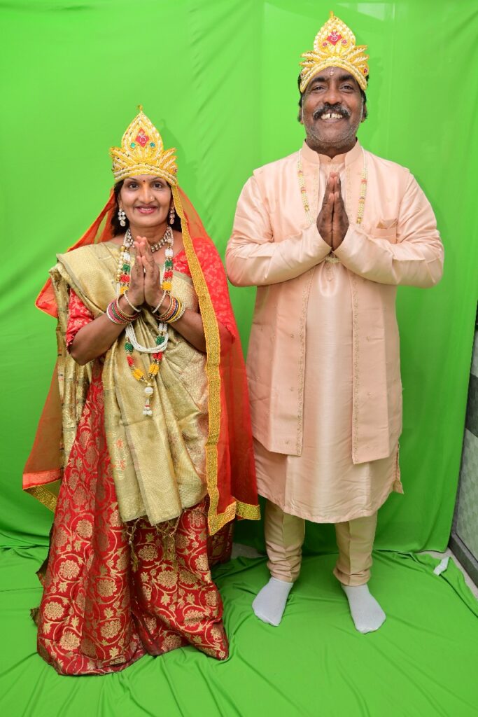 आणत इन्द्र - श्री सुनील जी - स्नेहलता जी शाह, नीमच